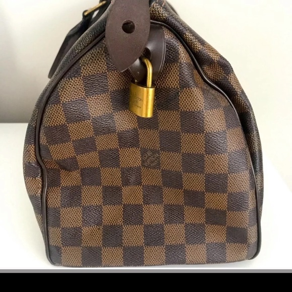 Authentic Louis Vuitton Damier Ebene Speedy 30 - Picture 3 of 12